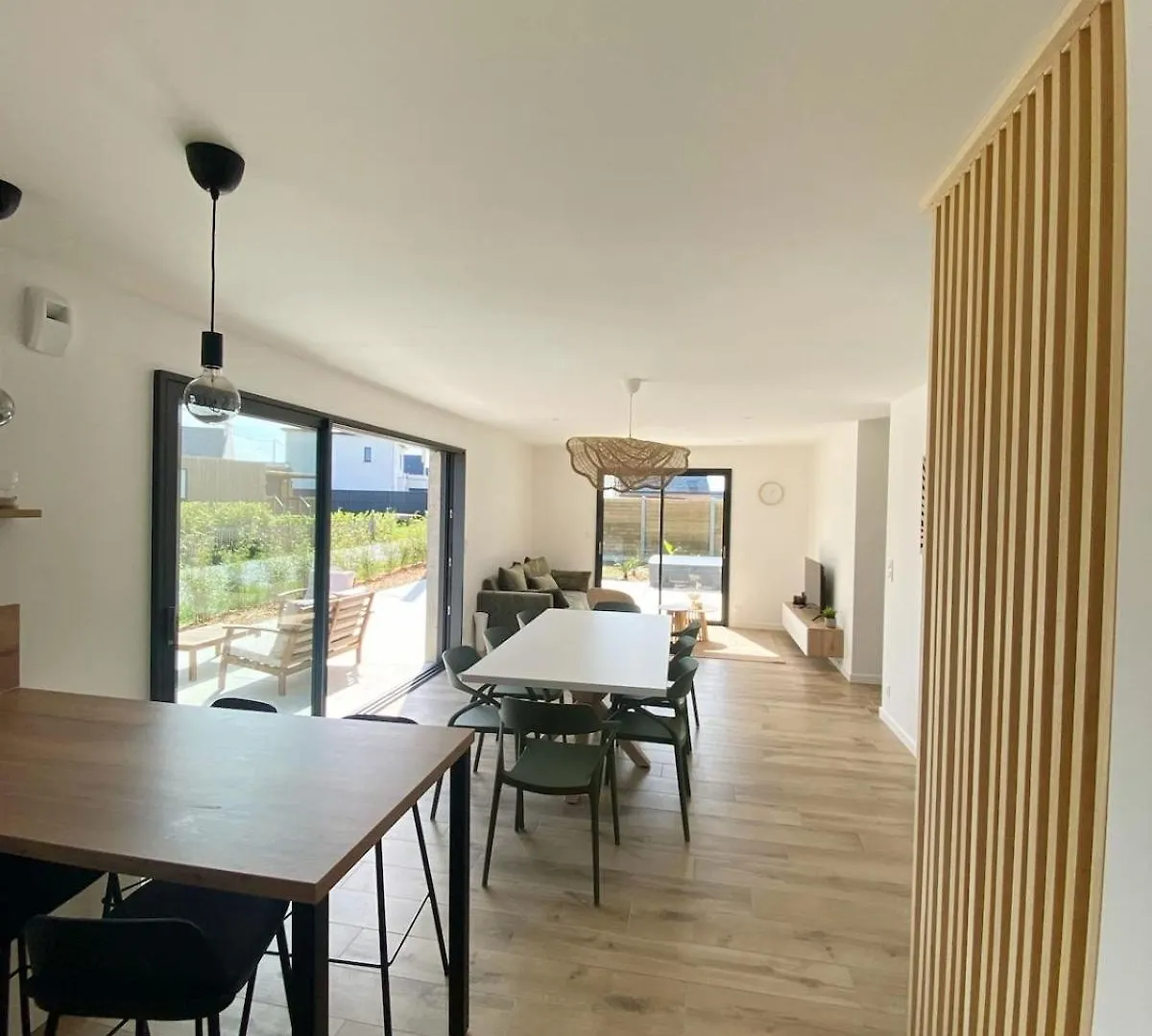 Villa Palulova - Maison 8 Personnes - Spa Plouescat